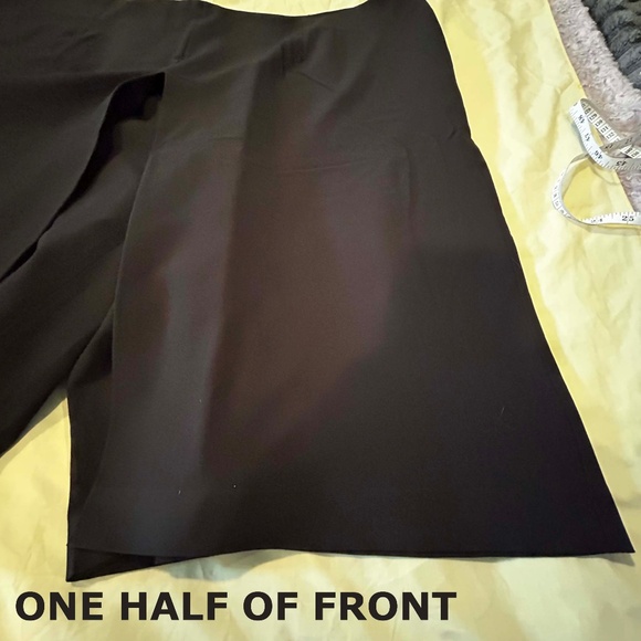 NEW PHOTOS! GAUCHOS, WIDE LEG, BLACK, SZ 24, BACK HIDDEN ZIP, PLEAT FRONT & BACK - Picture 3 of 15
